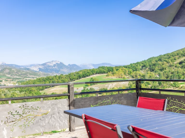 Terrasse du gîte - Haute Provence, Vallée du Jarbon