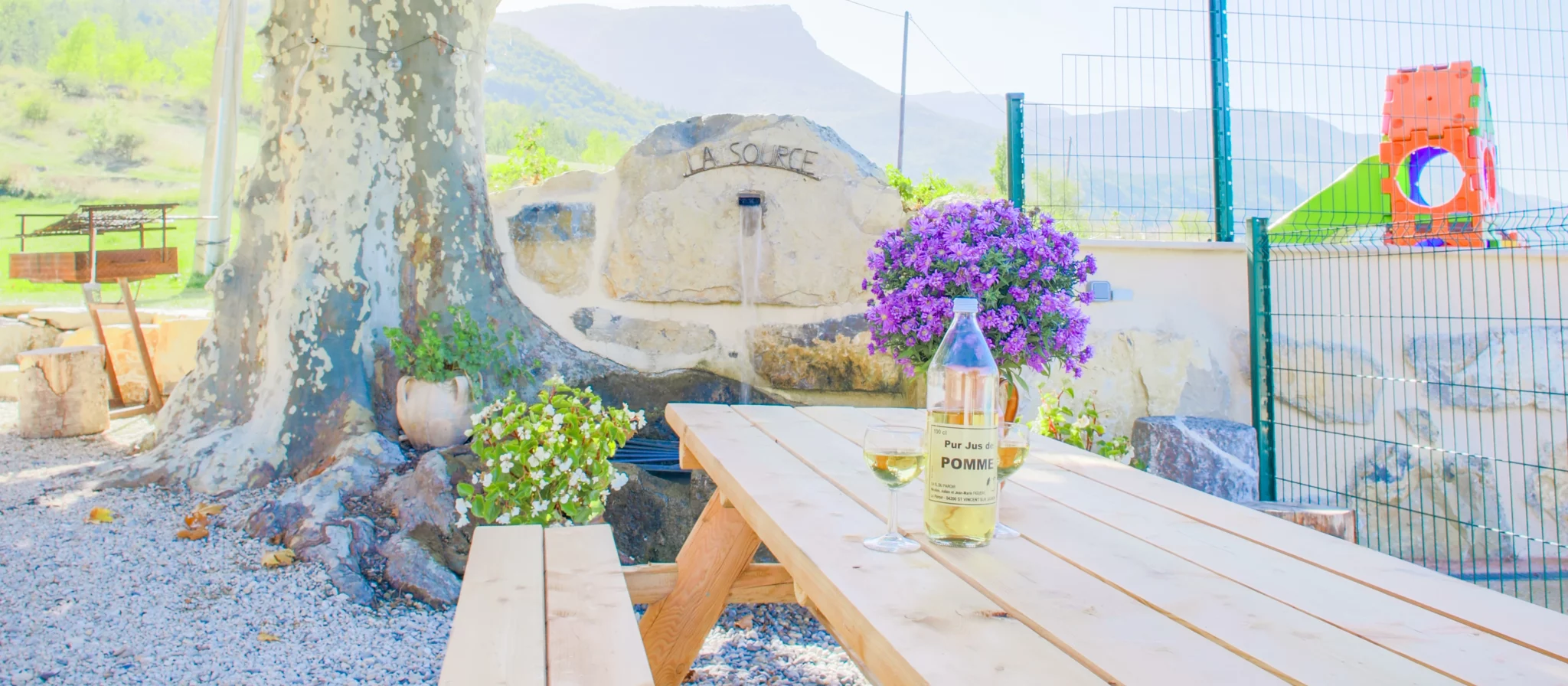 Espace extérieur du gîte - Haute Provence, Vallée du Jarbon