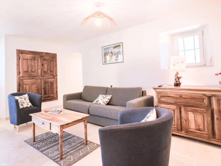 Pièce à vivre du gîte - Haute Provence, Vallée du Jarbon