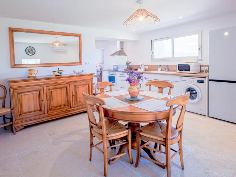 Pièce à vivre du gîte - Haute Provence, Vallée du Jarbon